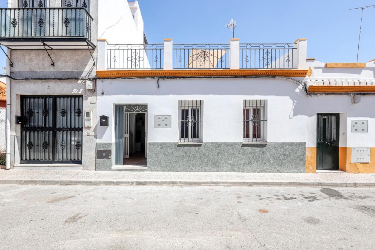 Holiday home Casa A 5 Min De Sevilla Con Piscina Camas