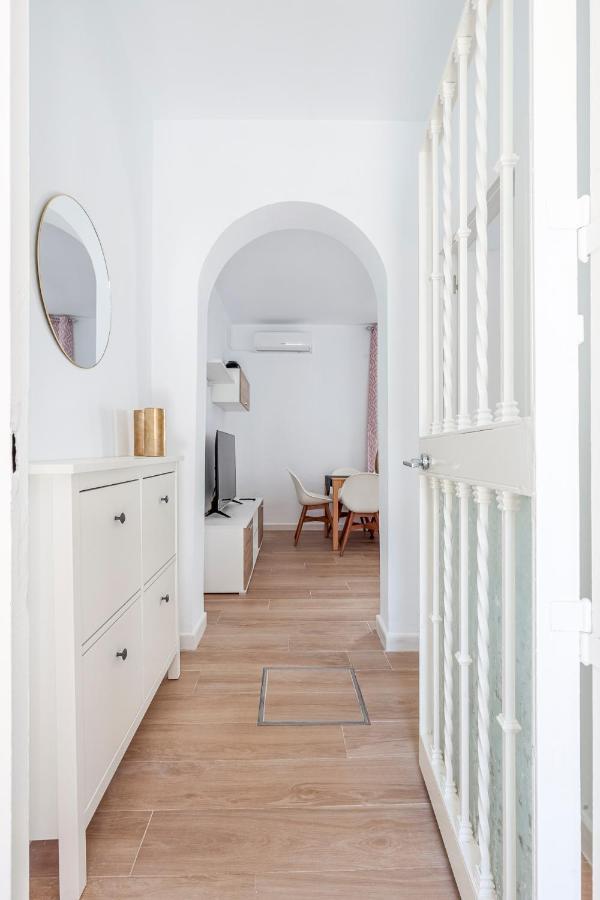 Holiday home Casa A 5 Min De Sevilla Con Piscina Camas